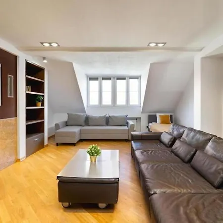 Apartament Golden - Elegant & Stylish 3-floor - Old Town
