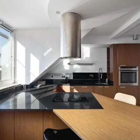 Golden - Elegant & Stylish 3-floor - Old Town Apartament