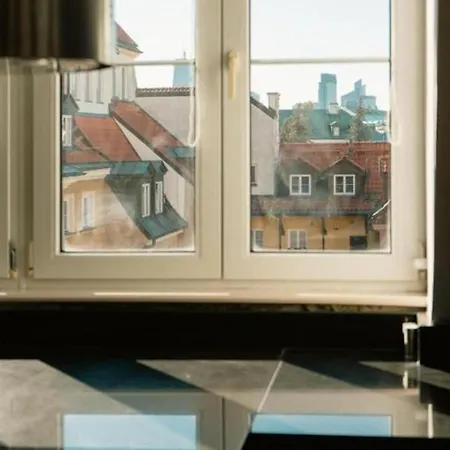 Golden - Elegant & Stylish 3-floor - Old Town *