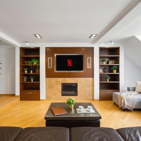 Apartment Golden - Elegant & Stylish 3-floor - Old Town *